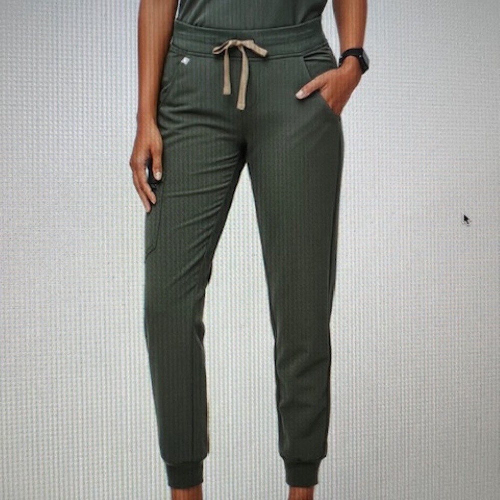 Fig's Zamora Scrub Pant Medium